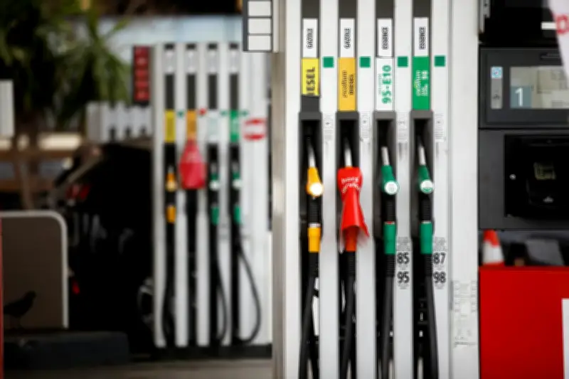 Carburants : le gouvernement annonce des aides ciblées pour la semaine prochaine