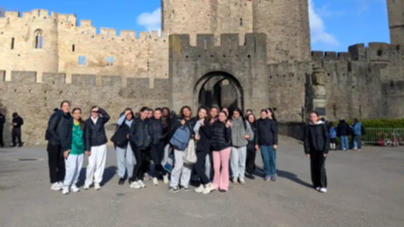 Carcassonne accueille La Lycéenne : 1 300 filles initiées au sport dans un cadre historique
