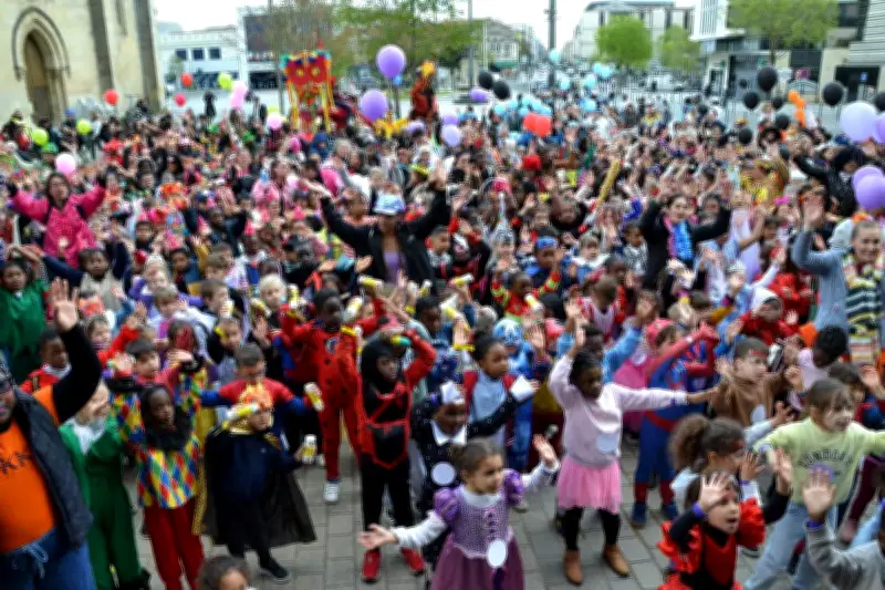 Carnaval de Mérignac : une fête populaire réussie avec flash-mob et animations musicales