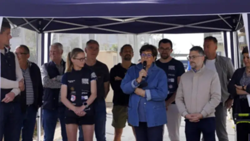 Carnon célèbre le départ fictif de Justine Decourselle pour sa marche mémorielle