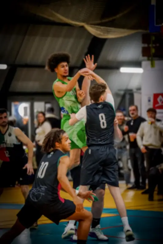 Castelnau BC 2 s'impose face à Saint-Médard et se rapproche des demi-finales