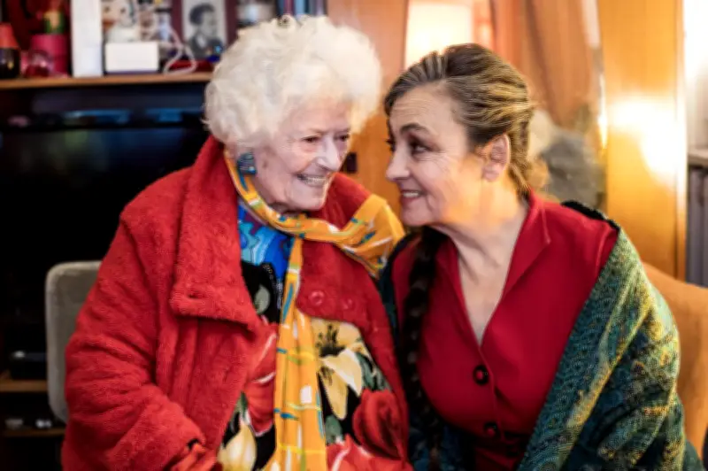 Catherine Ringer révèle Alice Mendelson : l'érotisme de vivre sur scène