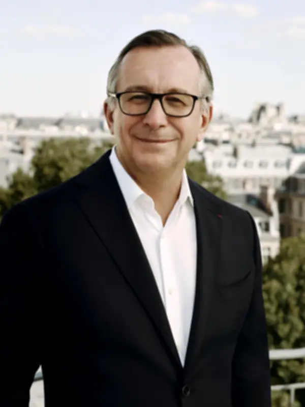 Chanel dévoile les coulisses de son défilé Croisière à Biarritz