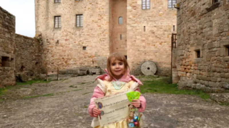 Chasse aux œufs et voyage dans le temps au château de Montaigut en Aveyron