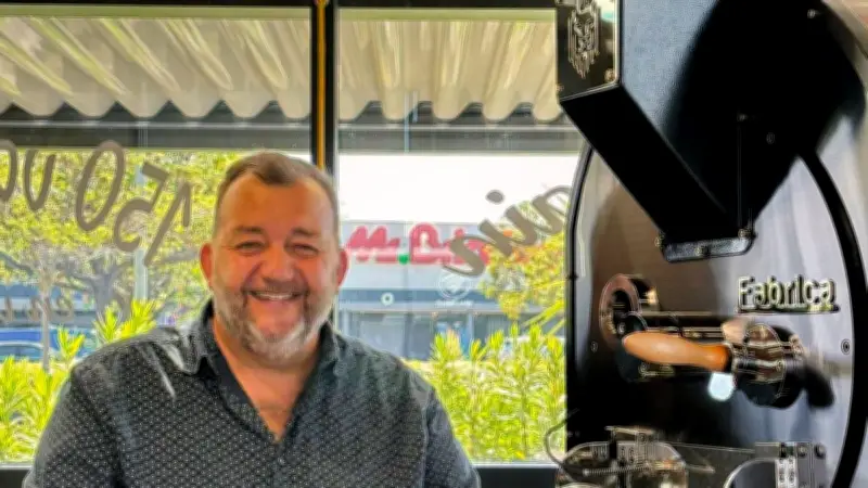 Christophe Borghi dévoile les secrets de la torréfaction artisanale à Agde