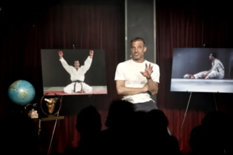 Christophe Pinna, légende du karaté, livre un spectacle poignant sur son combat contre le cancer à Nice