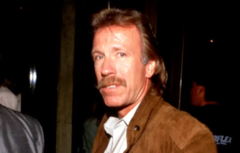 Chuck Norris : sa famille combat les fausses vidéos IA après son décès