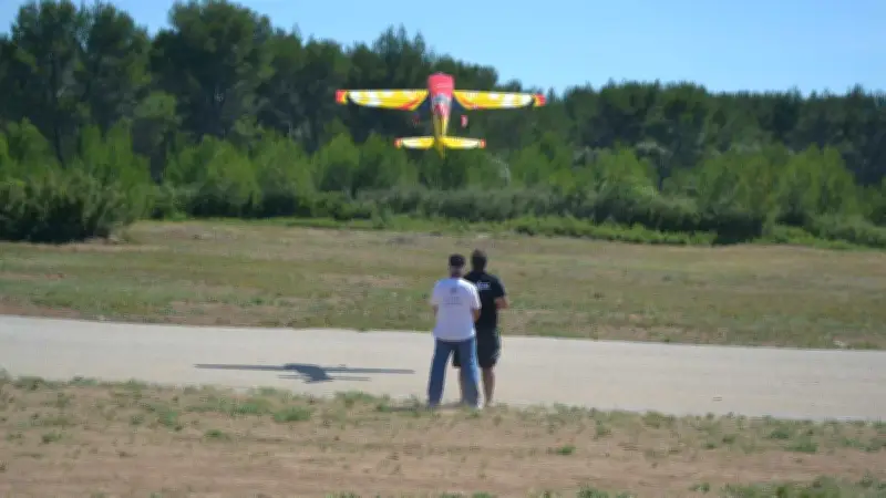 Célébration des 10 ans du terrain d'aéromodélisme à Saint-Jean-de-Serres
