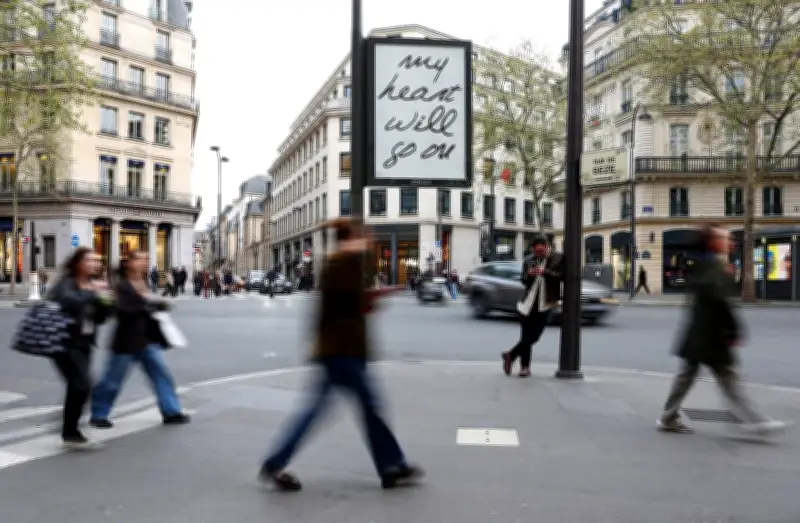 Céline Dion : des fans victimes d'arnaques aux faux billets pour ses concerts