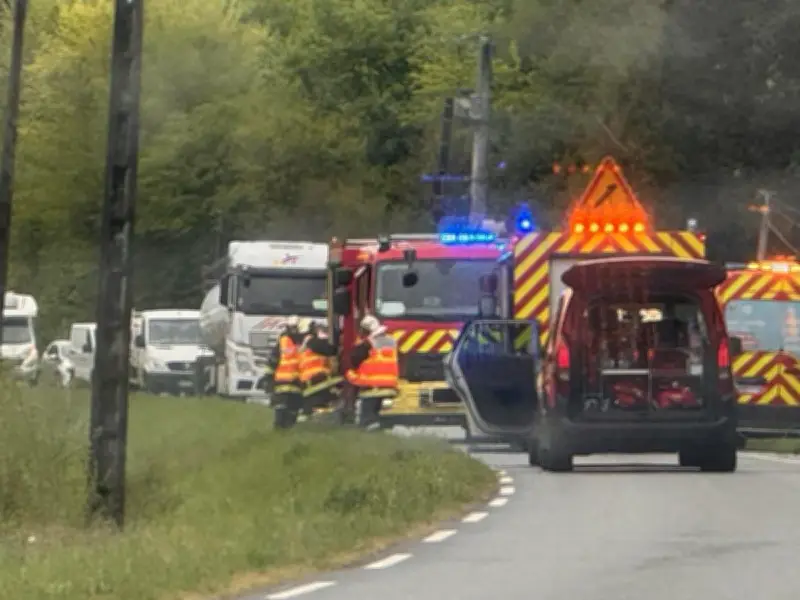 Collision grave à Château-l'Évêque : une personne incarcérée, circulation interrompue