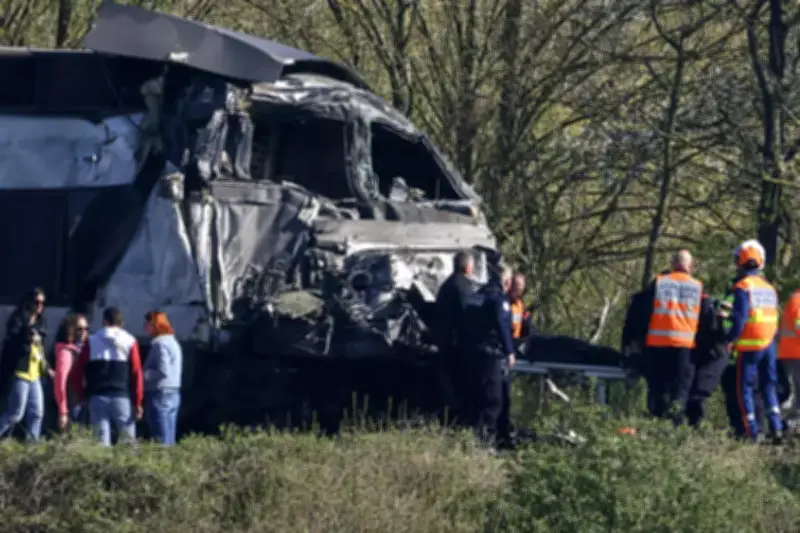Collision mortelle TGV-poids lourd : le chauffeur du camion réclamé en examen pour homicide routier