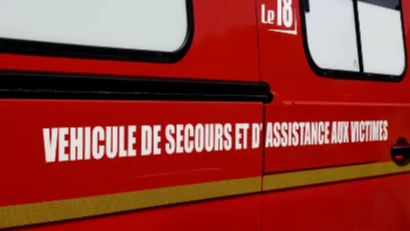 Collision voiture-scooter dans le Gard : deux ados gravement blessées