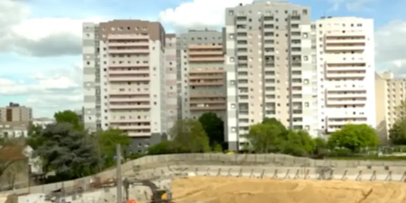 Colombes : une bombe de la Seconde Guerre mondiale détruite par explosion contrôlée