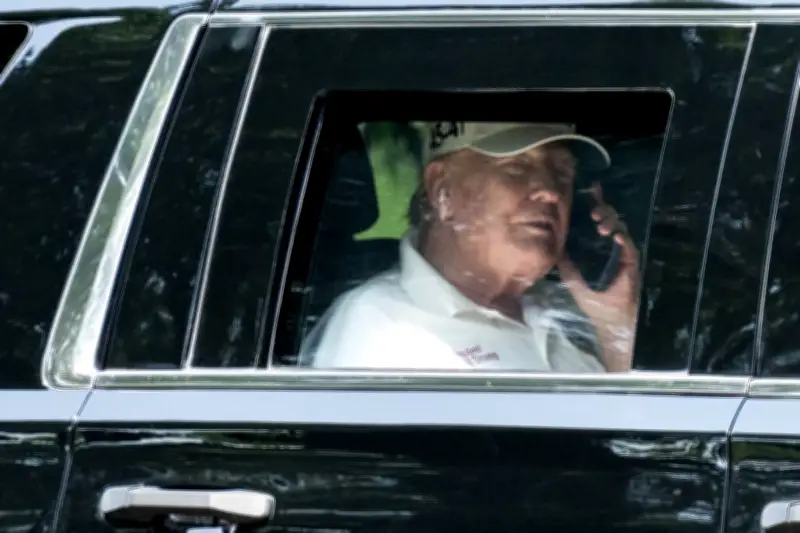 Comment les journalistes peuvent-ils contacter Donald Trump ? La réalité derrière le numéro