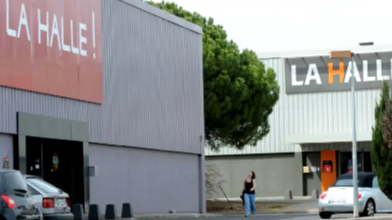 Comment transformer les zones commerciales en quartiers urbains complets selon un expert