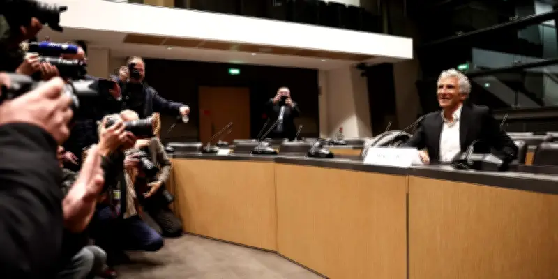 Commission sur l'audiovisuel public : échanges tendus entre Nagui et Charles Alloncle