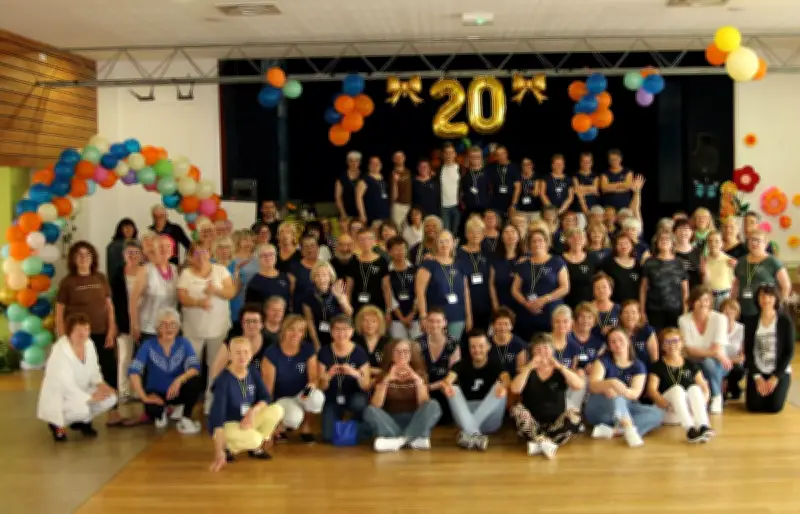 Company Line Dance 17 célèbre 20 ans de passion avec 110 danseurs et chorégraphes internationaux