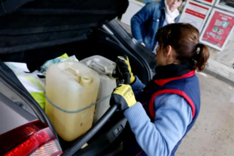 Conflit au Moyen-Orient : la flambée des prix des carburants en France expliquée