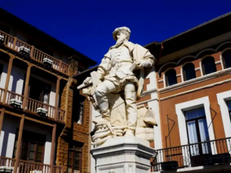 Conférence sur Juan Sebastián Elcano et le premier tour du monde à l'Université du Temps Libre