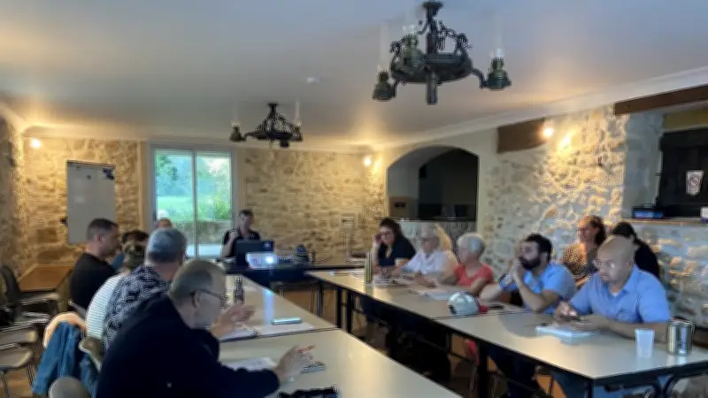 Conseil municipal de Boucoiran : les indemnités des élus créent la polémique