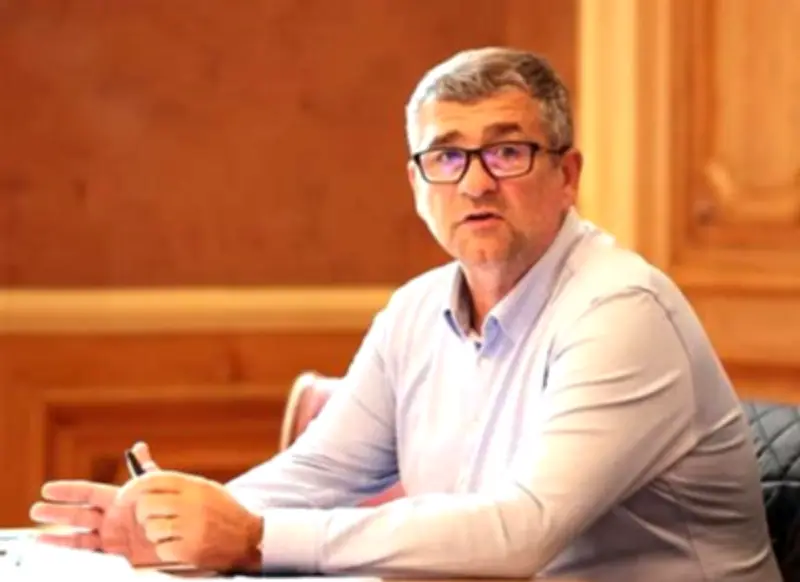 Conseil municipal : l'opposition critique la majoration des indemnités des élus