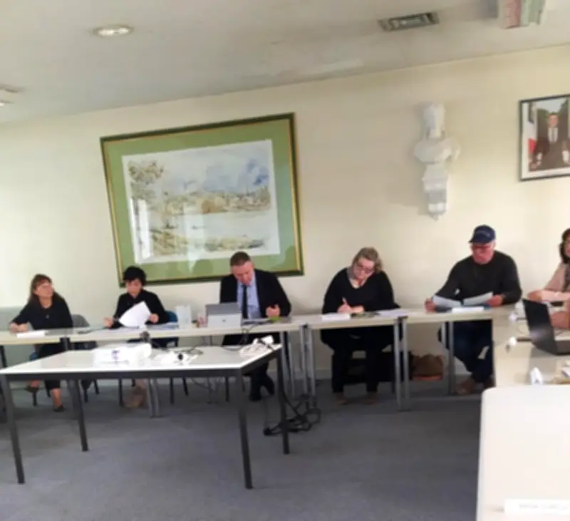 Conseil municipal : vifs débats sur les procès-verbaux et les indemnités des élus