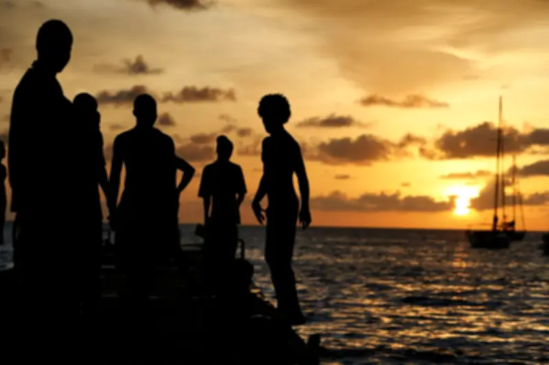 Contraception, vaccins, violences : l'enquête ultramarine révèle des réalités sexuelles distinctes