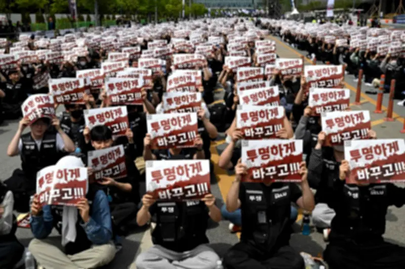 Corée du Sud : des milliers de salariés de Samsung manifestent pour des hausses de salaire