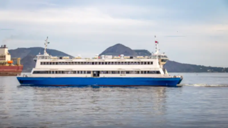 Corée du Sud : un ferry avec 267 passagers s'échoue sur une île déserte