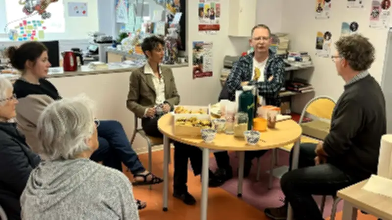 Cornus : une table ronde conviviale sur les plantes et jardins autour d'un café