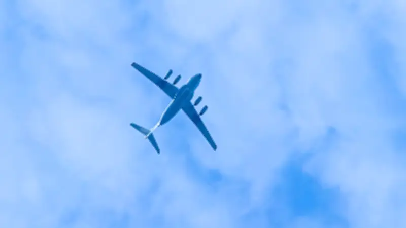 Crash d'un avion en Russie : 49 morts, fuselage en flammes retrouvé