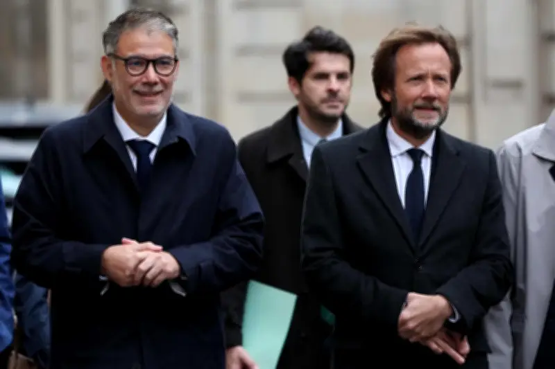 Crise au PS : Boris Vallaud impose un calendrier pour 2027 face à Olivier Faure