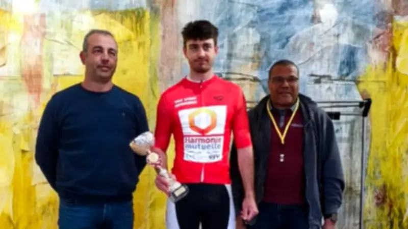 Cyclisme : Lucas Garcia s'impose brillamment sur les routes venteuses de l'Aude