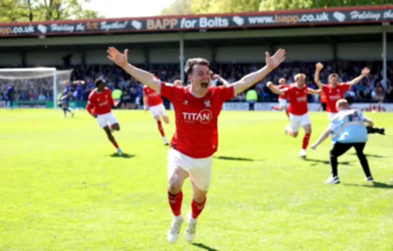 D5 anglaise : York arrache la montée à la 102e minute, Rochdale anéanti