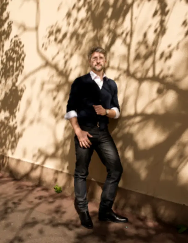 Dans les Hauts-de-Seine, le calvaire d'un prof sans-papiers annonçant l'annulation d'un voyage scolaire