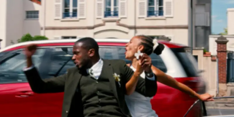 « Dao » : Alain Gomis filme la grande parade du cercle familial