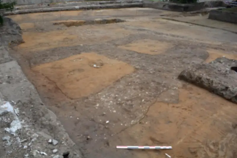 Découverte exceptionnelle de l'amphithéâtre antique de Dax lors de fouilles préventives