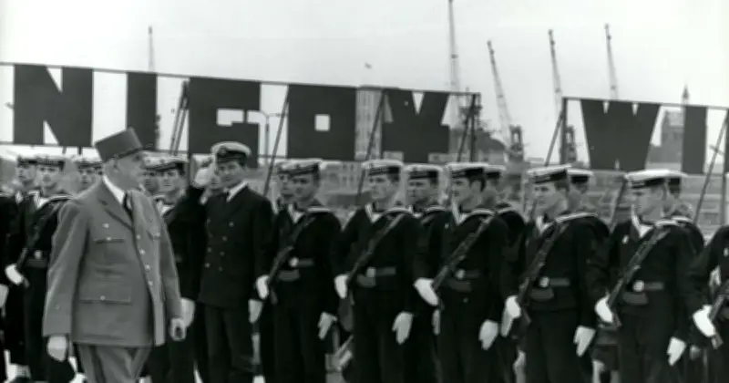 De Gaulle à Cracovie : les têtes muettes du palais de Wawel, seuls témoins intacts