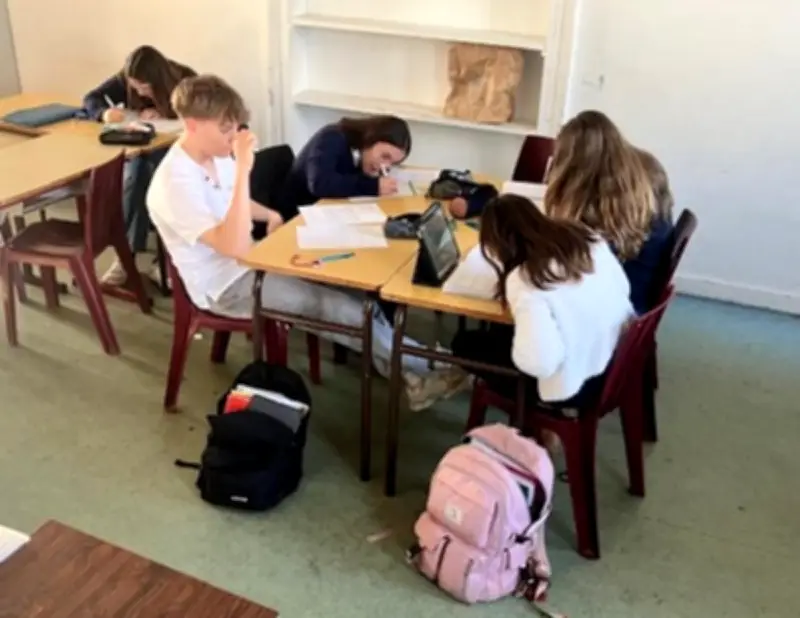 Des collégiens recherchent des descendants de Justes pour une exposition historique