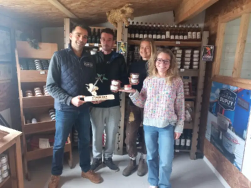 Deux amis d'enfance relancent les Conserveries Dupuy sur l'île d'Oléron