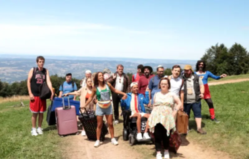 Deux ans après son triomphe, 'Un p’tit truc en plus' fêté sur M6 avec Artus