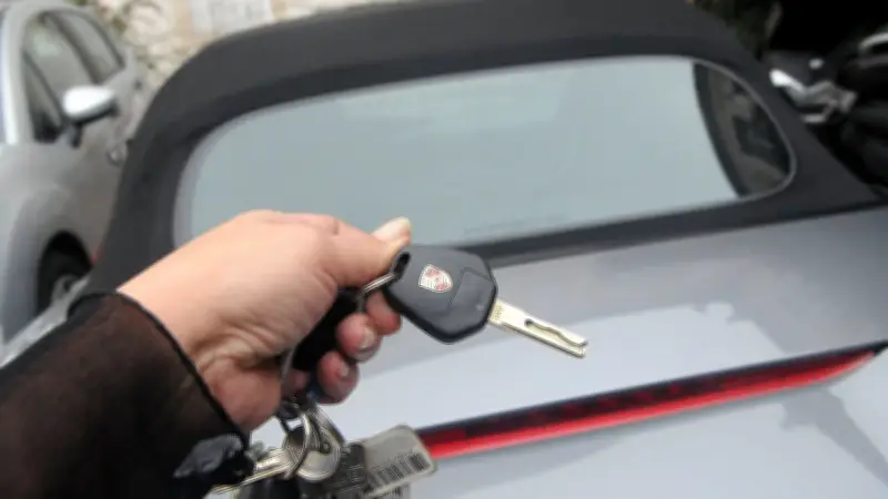 Deux cambrioleurs de voitures de luxe arrêtés en flagrant délit près de Montpellier