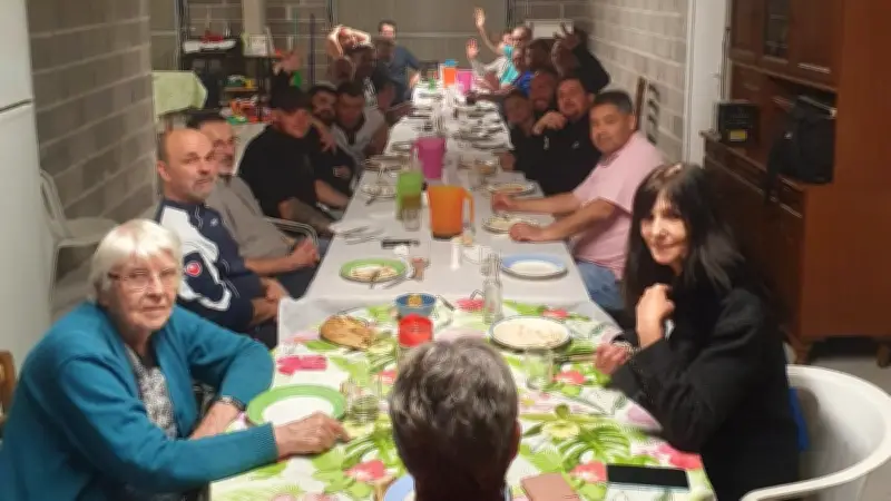 Défaite des vétérans du football à Vézénobres, la convivialité sauve la soirée