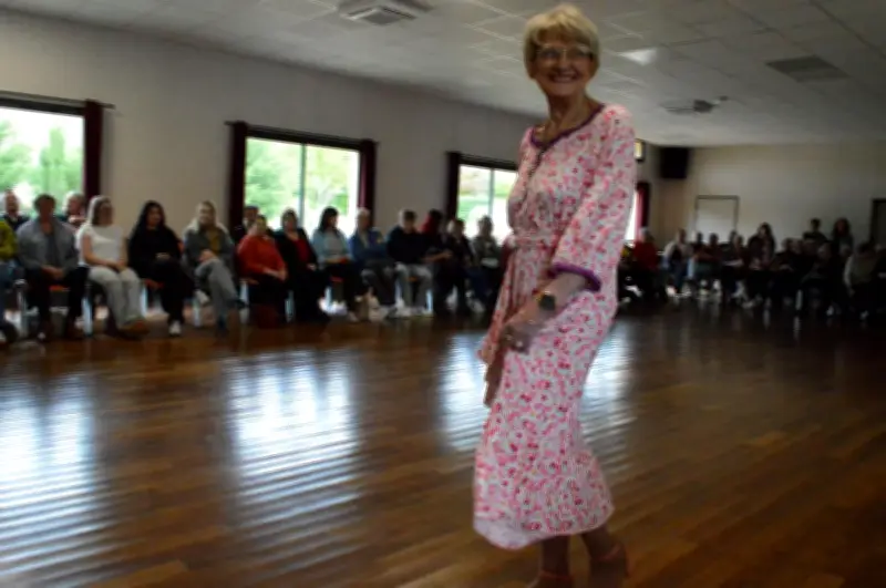 Défilé de mode artisanal à Saint-Pardoux-la-Rivière : 200 spectateurs émerveillés