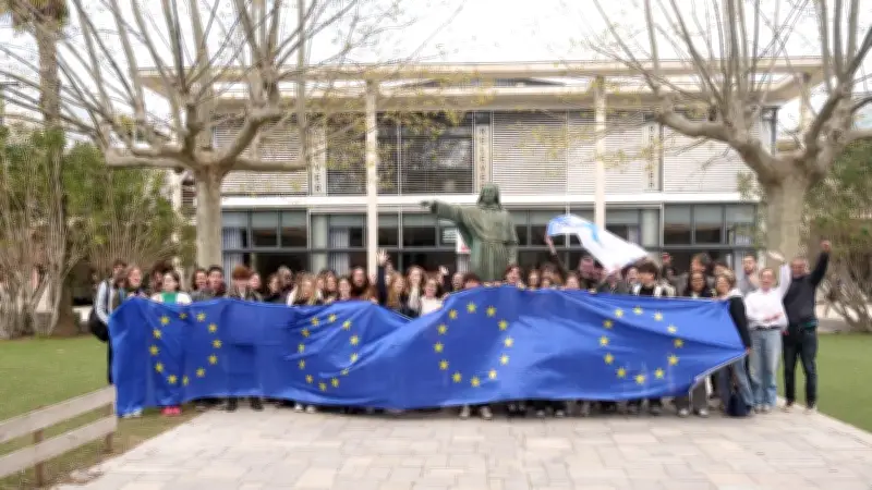 Diplomatie en direct au lycée d'Alzon : les élèves échangent avec l'ambassadeur de Hongrie