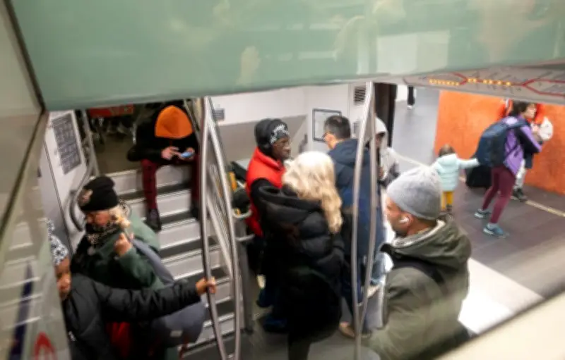 Discriminations : plus de la moitié des victimes adoptent des stratégies d'évitement