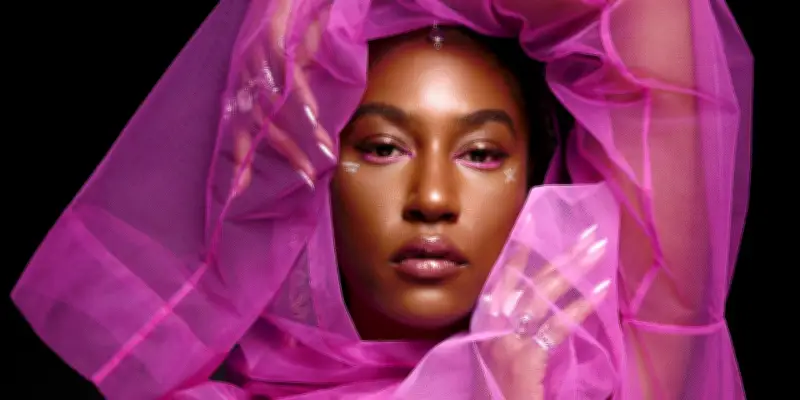 Dominique Fils-Aimé, héritière du jazz et du blues, dévoile son cinquième album