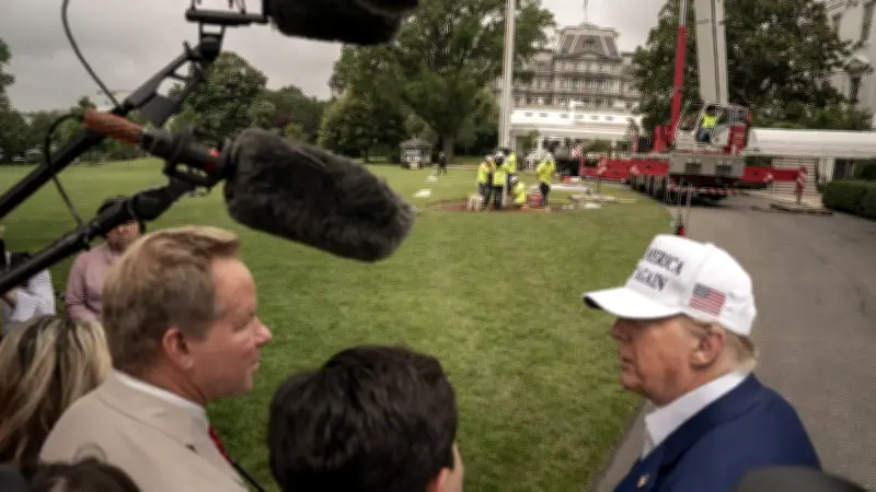Donald Trump hésite sur une intervention militaire contre l'Iran