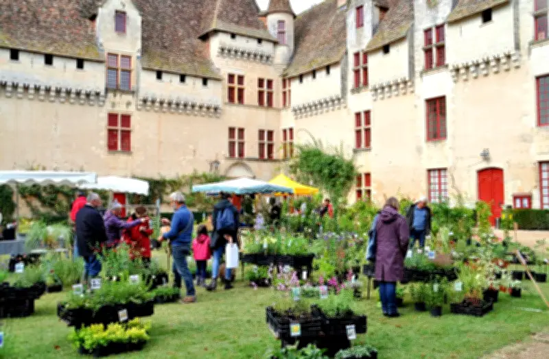 Dordogne en fête : foire de la fraise géante à Nabirat et fête des plantes à Neuvic