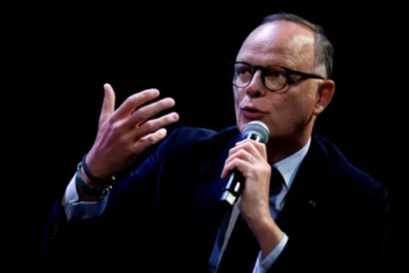 Édouard Philippe en hausse dans les sondages, talonne le Rassemblement national